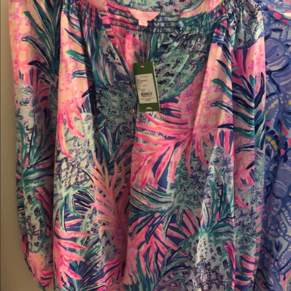 NWT medium Elsa top